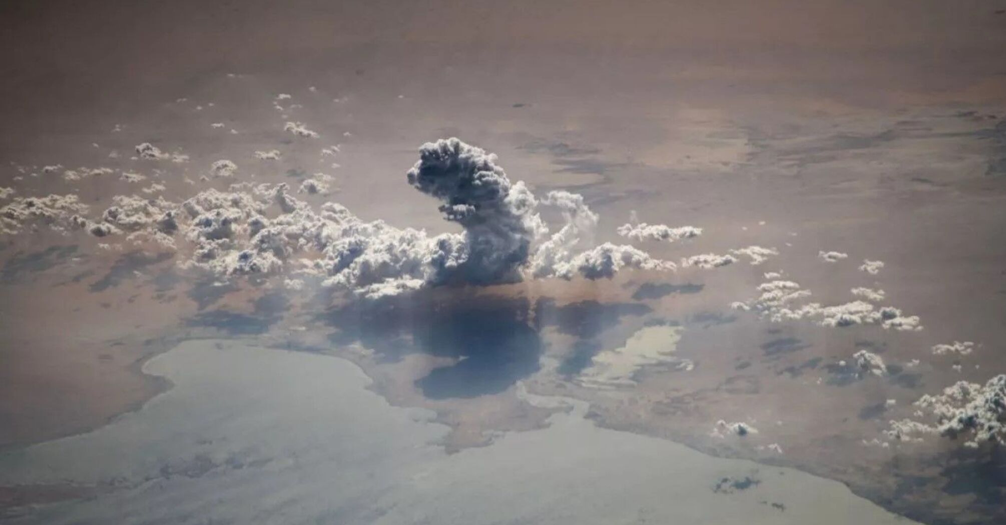 NASA astronaut took a fascinating photo of a giant tower of clouds