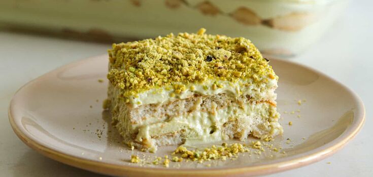 Atmospheric pistachio tiramisu for the festive table: a dessert that will impress everyone