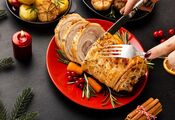 Домашняя куриная колбаса, которая вкуснее магазинной: рецепт от Эктора
