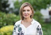 Stylistka ocenia garderobę Ołeny Zełenskiej: każda Ukrainka może powtórzyć jej stylizacje