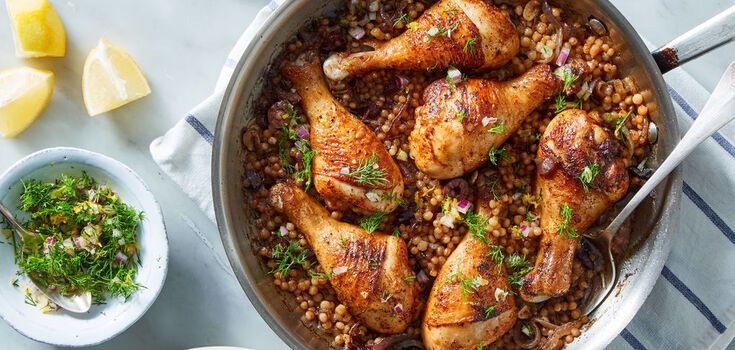 How to cook delicious buckwheat with drumsticks for lunch: a hearty and budget dish
