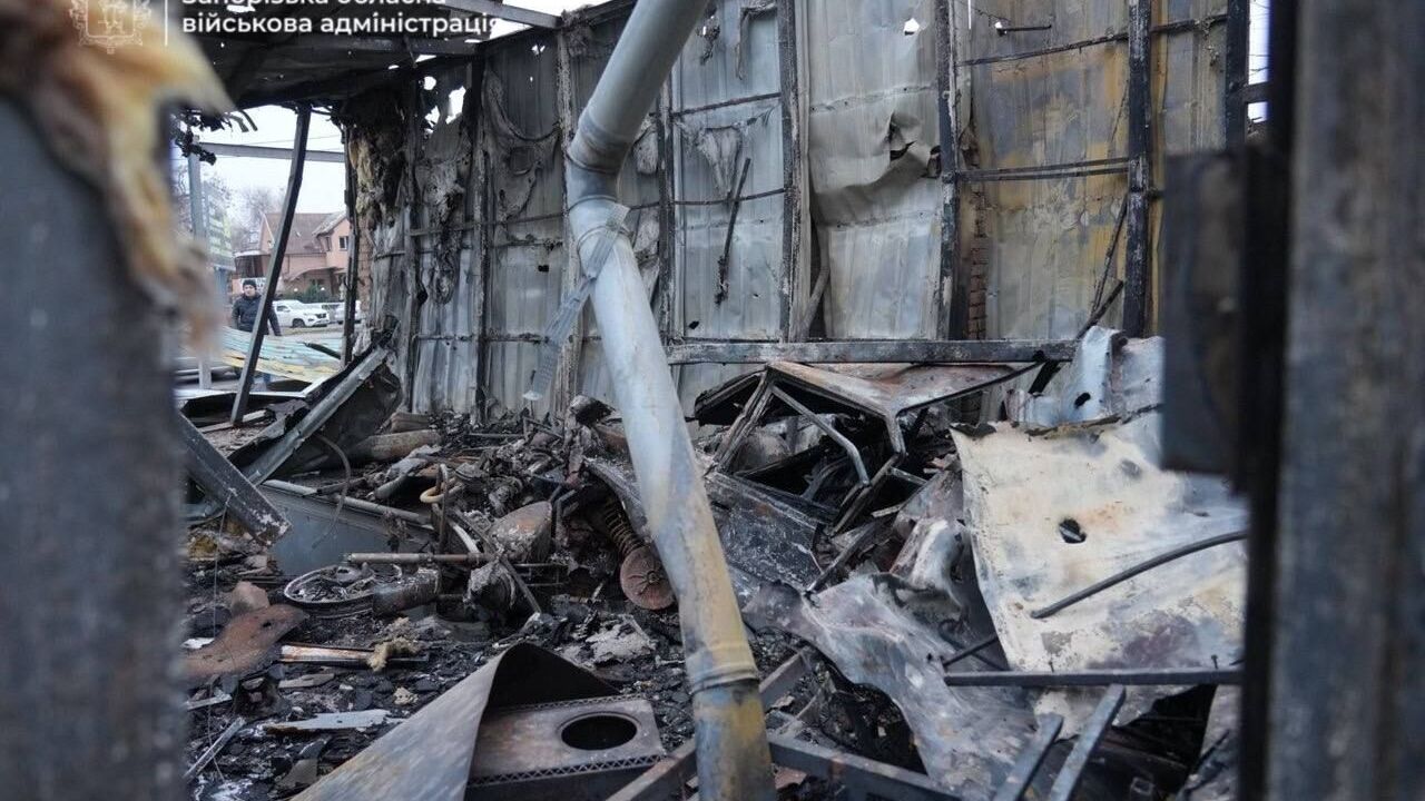 Obliterated service station and damaged houses: Zaporizhzhia RMA shows new photos of the consequences of Russian attack on the city. Video