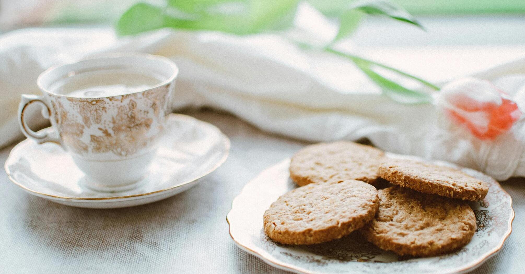 What delicious cookies to make for a family tea party: top 3 recipes