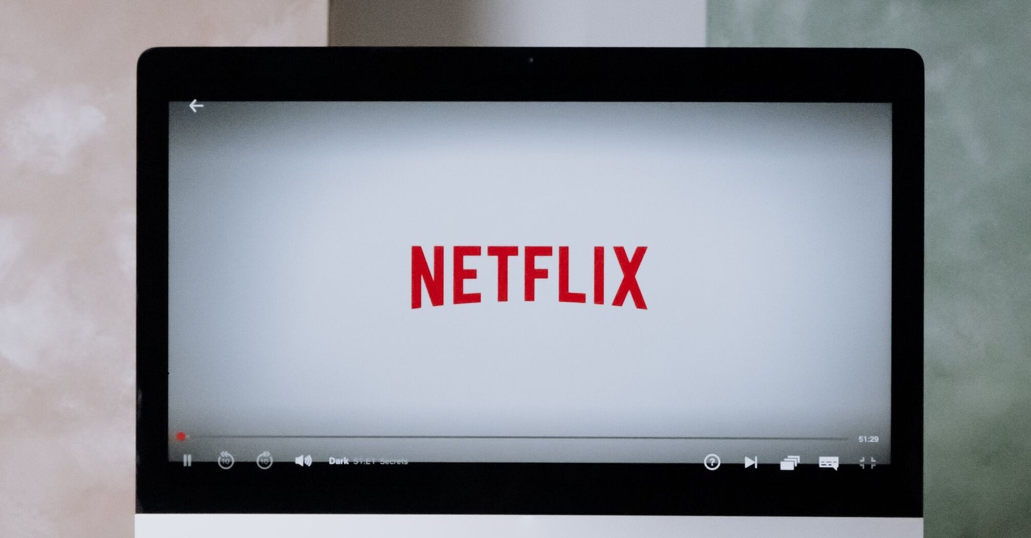 Найпопулярніші серіали Netflix за весь час: їх повинен подивитися кожен