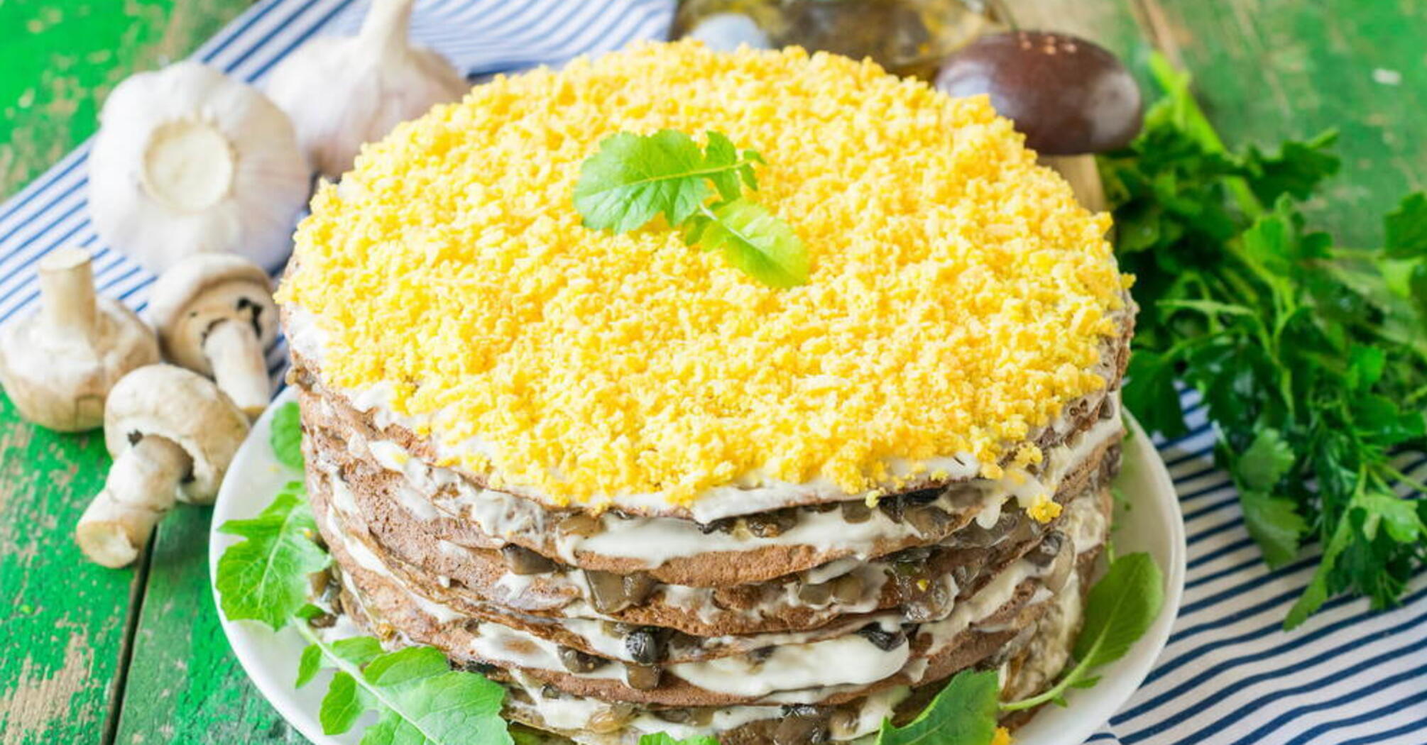 The most delicious liver pancake cake everyone will love: how to prepare a popular holiday dish the right way