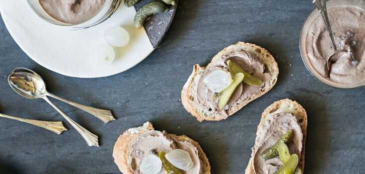 What special ingredient to add to liver pate for a good taste: the perfect appetizer for the holidays