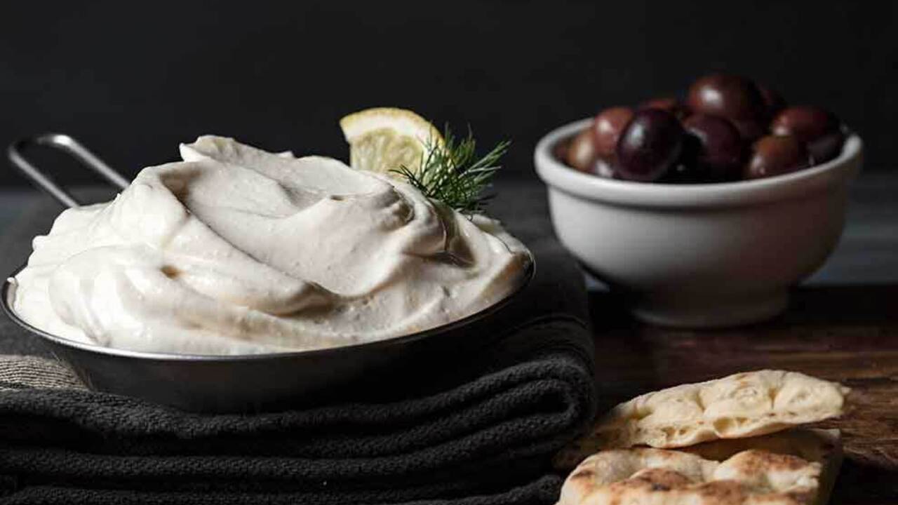 Greek appetizer that can replace mayonnaise: dishes will be healthy