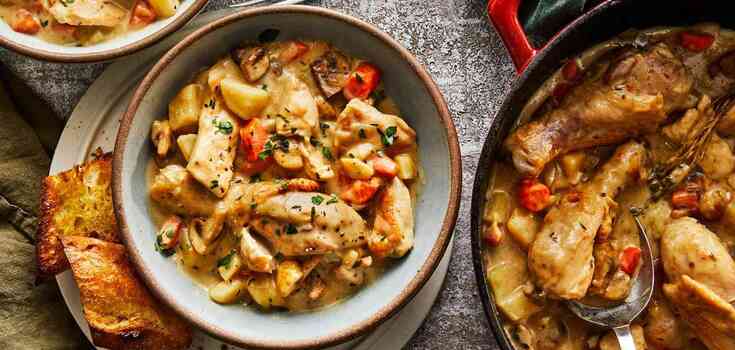 Braised chicken in its own juices: melts in your mouth