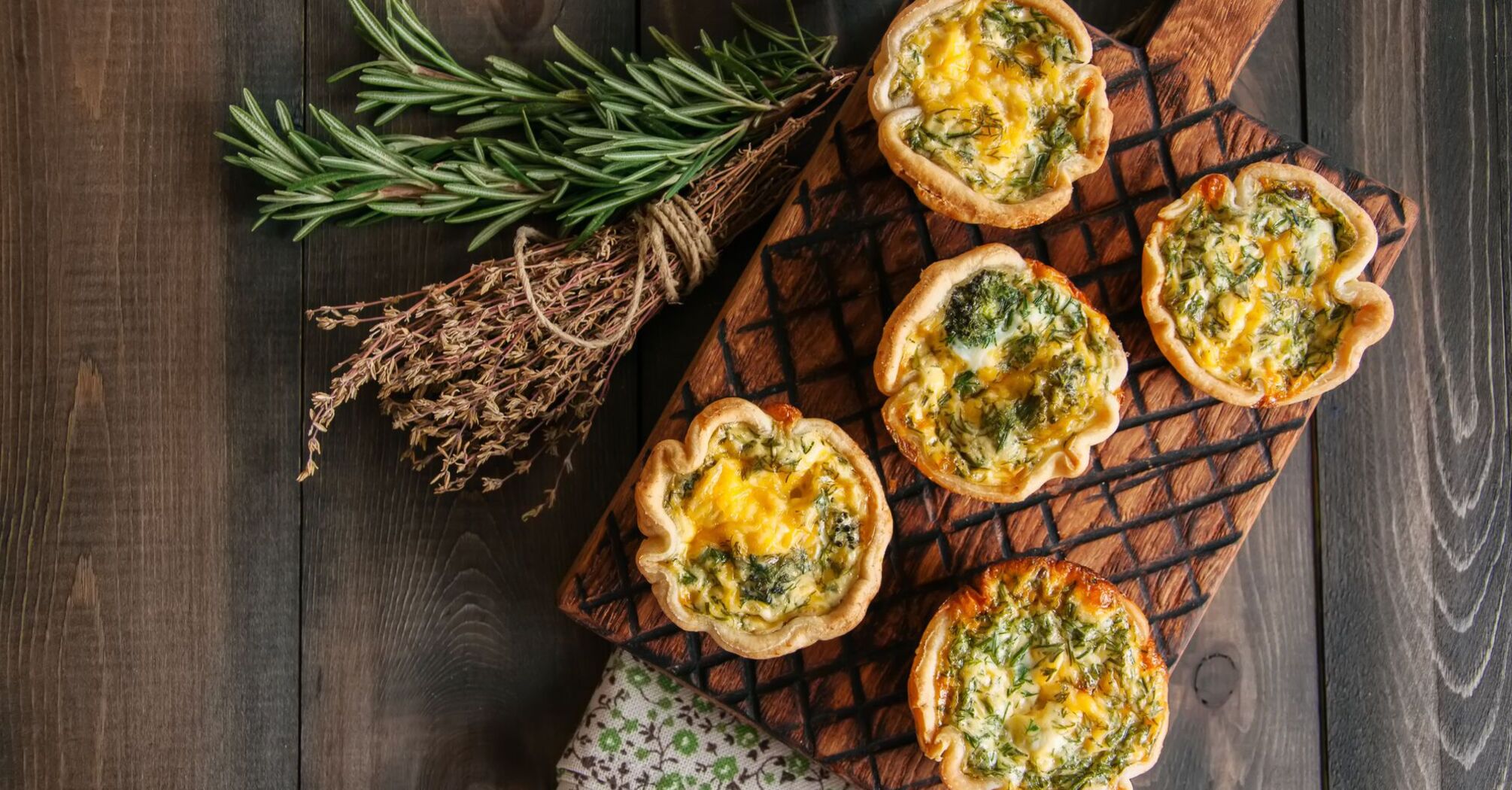 Easy breakfast with tuna and pita bread in the oven: a dish that everyone will like