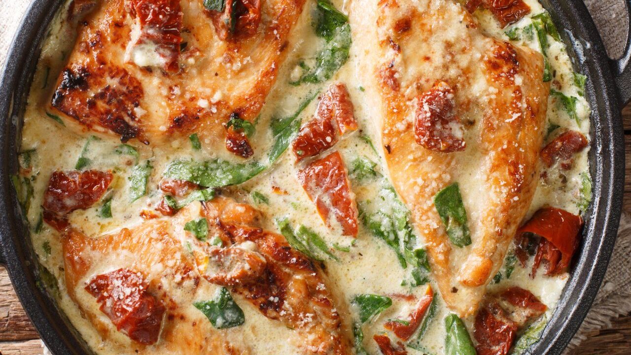 What to add to chicken fillet to make it juicy: a universal recipe