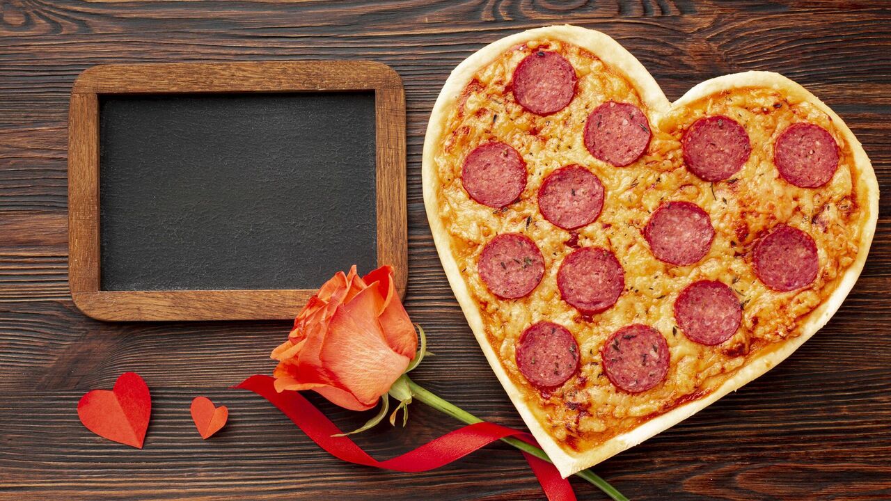 Tastier than pizza: delicious pita bread dish for Valentine's Day