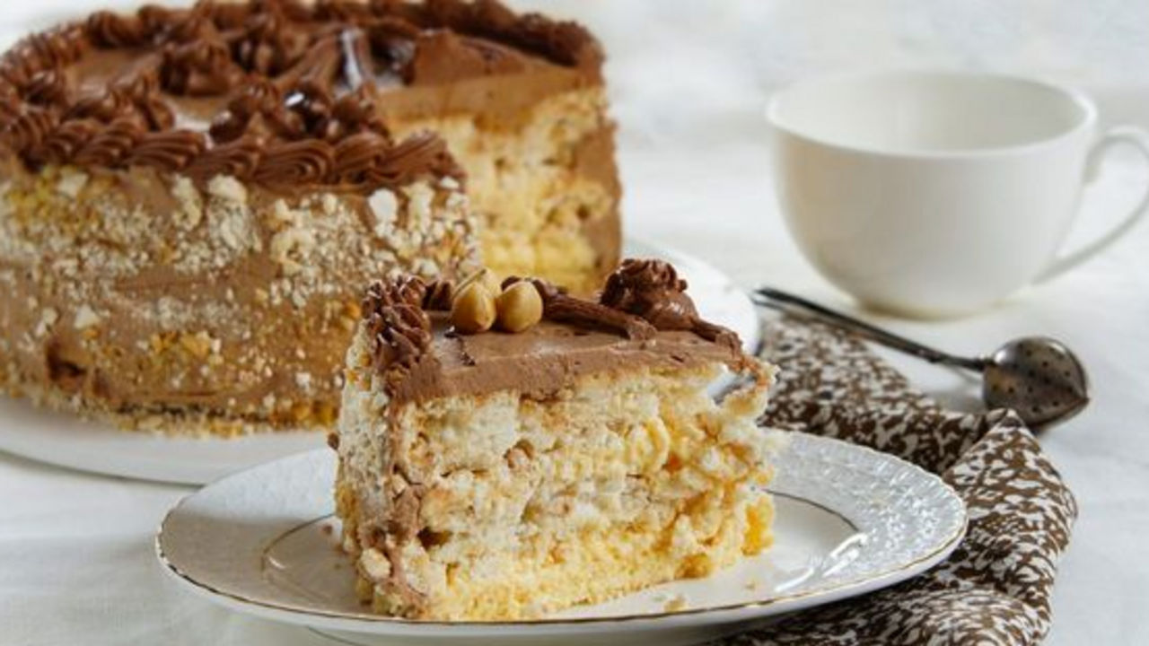 Kyiv cake in a simple way: the idea was shared by a famous chef