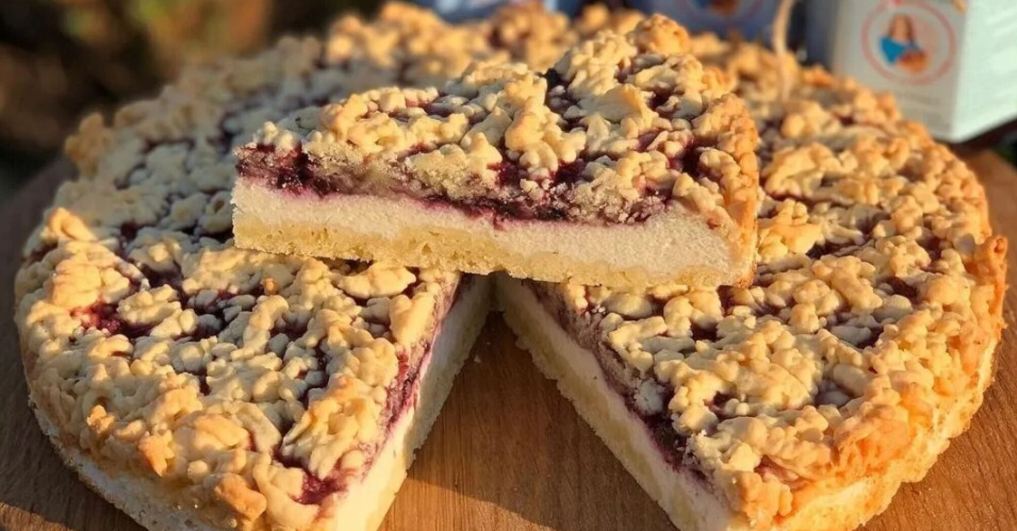 Grated pie with jam for tea: the recipe for the most successful dough