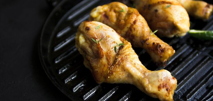 Chicken drumsticks in the oven: what marinade to prepare to surprise guests or family