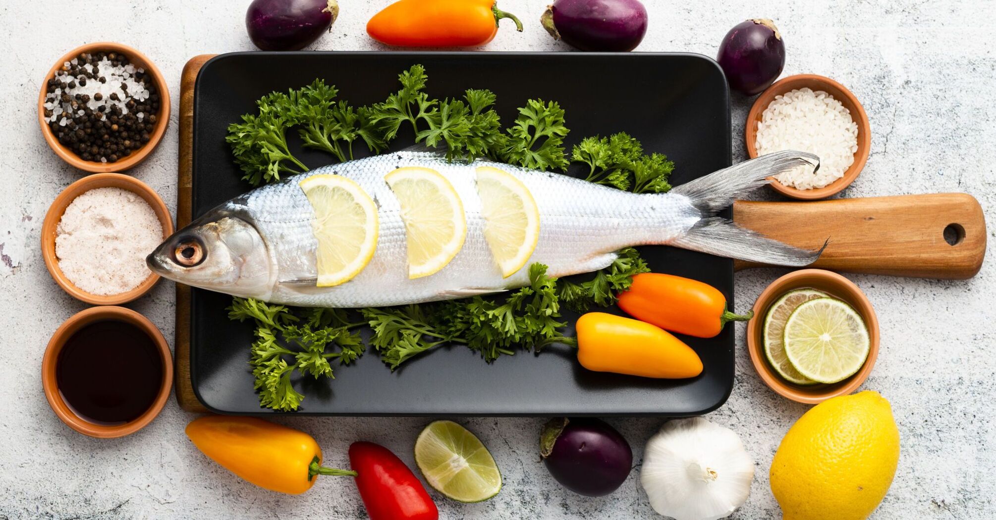 Filet z białej ryby z warzywami: prosty lunch, który nasyci i otworzy na nowe smaki