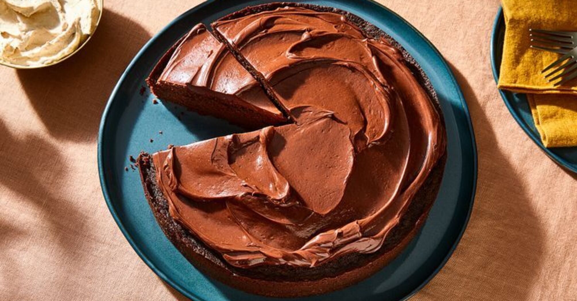 2-ingredients cake: how to prepare a budget and low-calorie full dessert