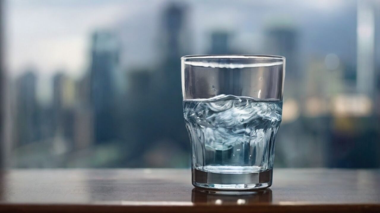 Скільки води потрібно пити для найкращого самопочуття