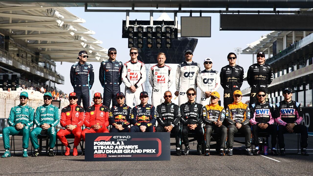 Formula 1 shocked by sensational "transfer of the century"