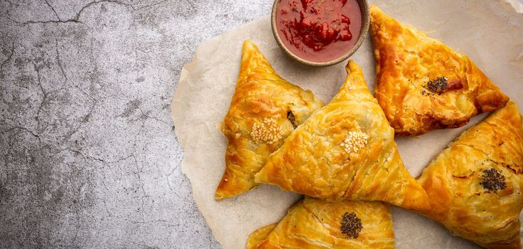 Uzbek samsa: juicy and tasty dish according to an authentic recipe