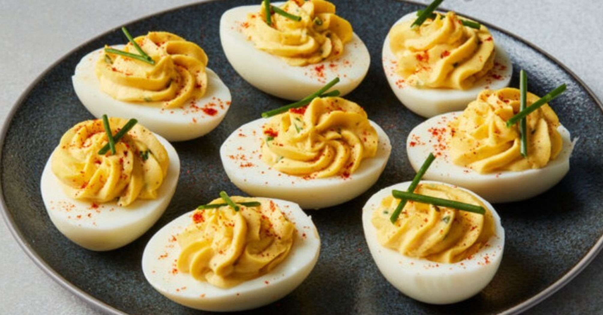 Stuffed eggs in a new way: an idea for an original and tasty filling