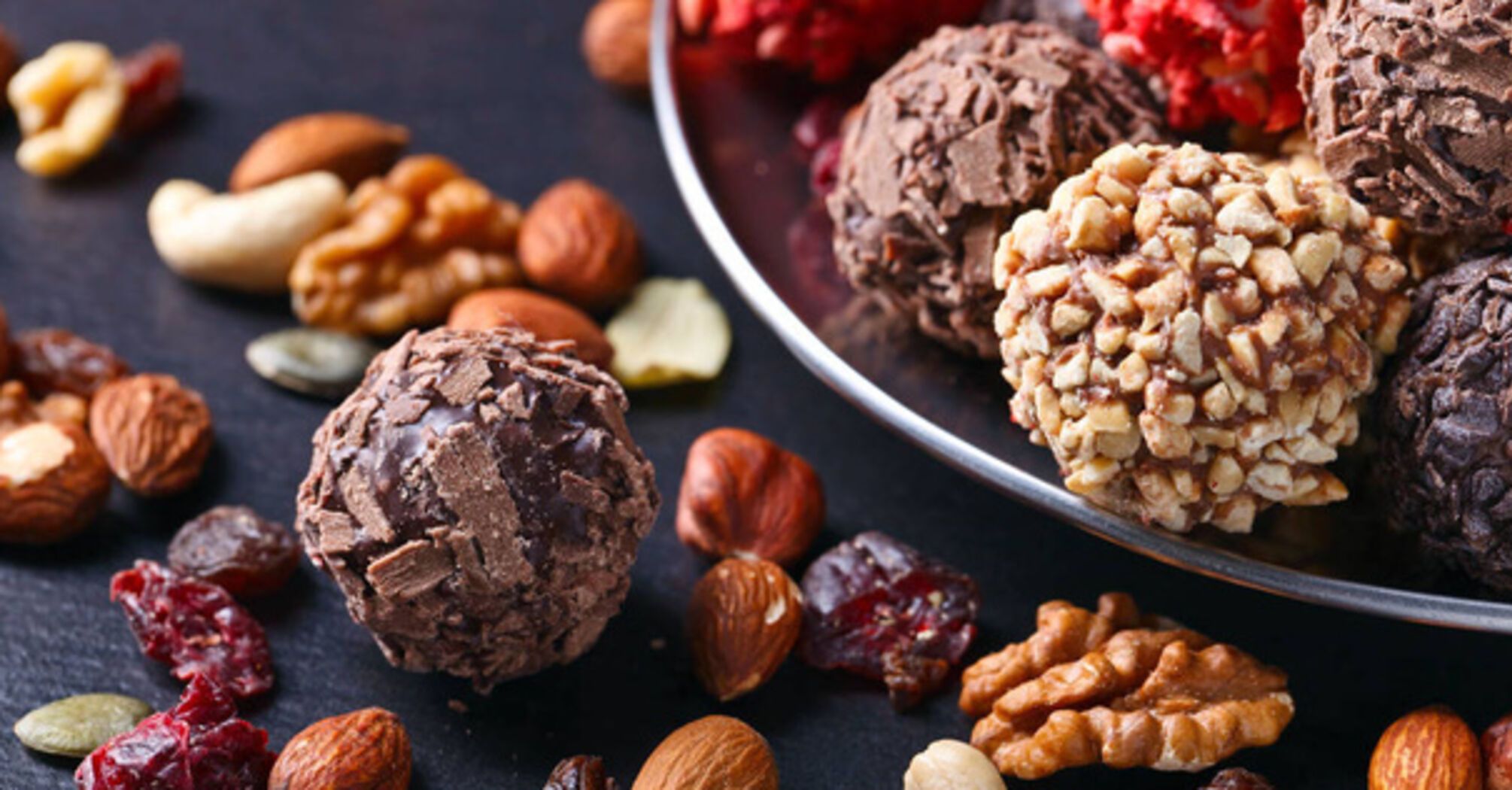 Healthy nut sweets that won't harm your figure: expert recommendation