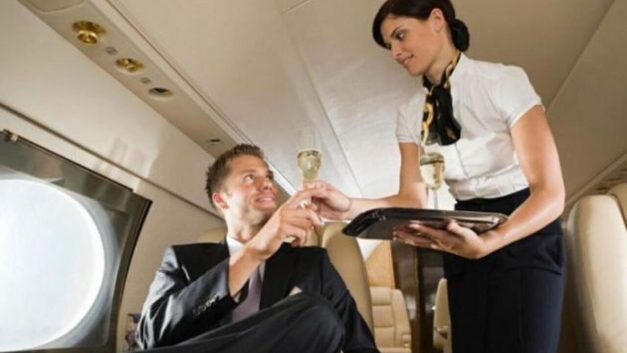"A cocktail for as**oles": a flight attendant told about the way she takes revenge on rude passengers
