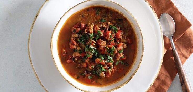 Spicy soup with bell peppers: what to combine in a dish for a better taste