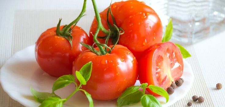 Cold tomato soup in 10 minutes: you need 3 ingredients