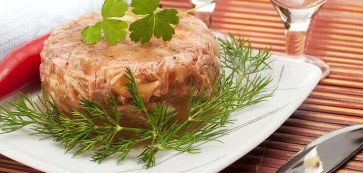 Never add cold water when making meat jelly: here are the reasons why