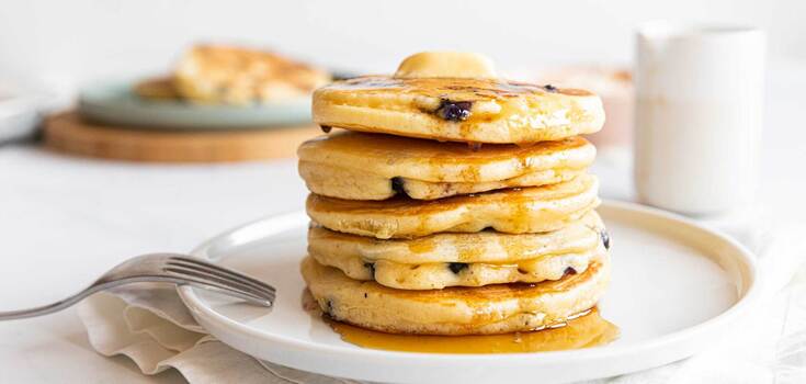 Pancakes will turn out loose and tender: what to add to the batter