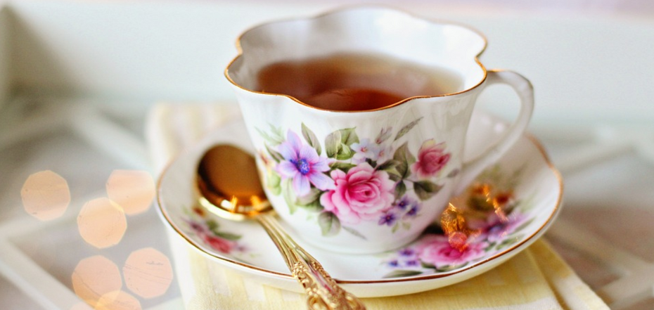 Tea plaque on cups: three easiest ways to avoid it