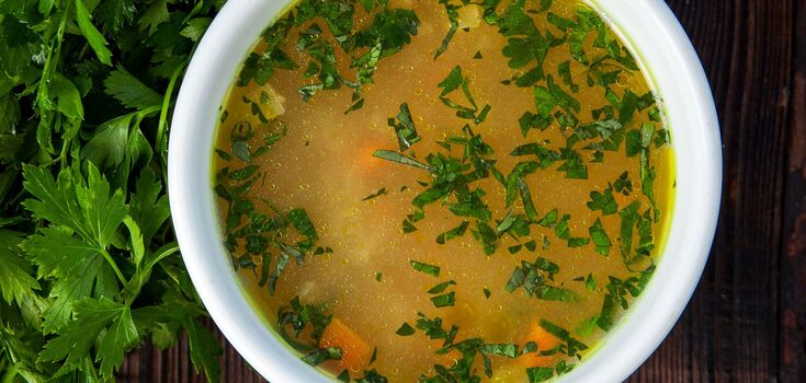 What meat to cook broth from to make it successful and tasty: tips and recipe