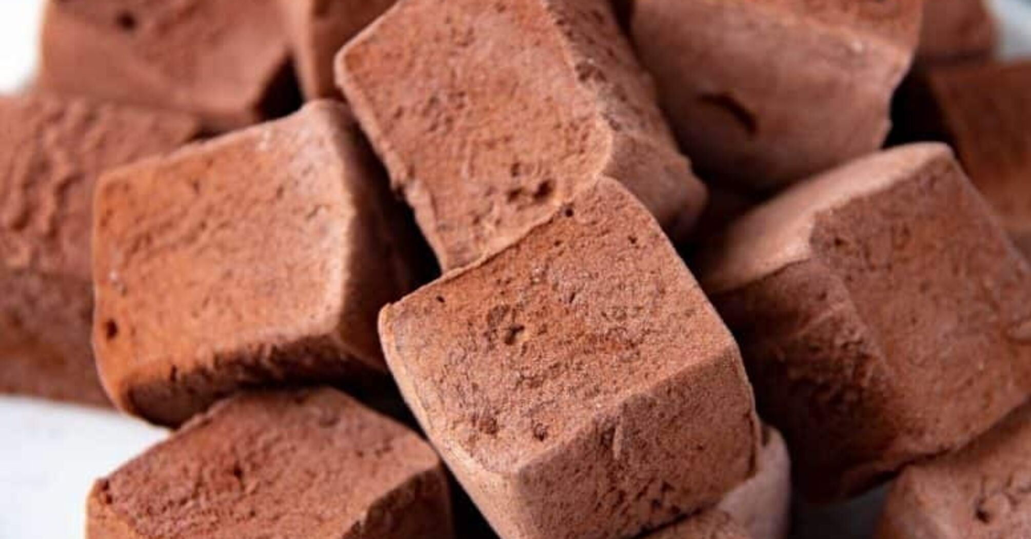 Iconic Bird's Milk sweets with condensed milk: how to make at home