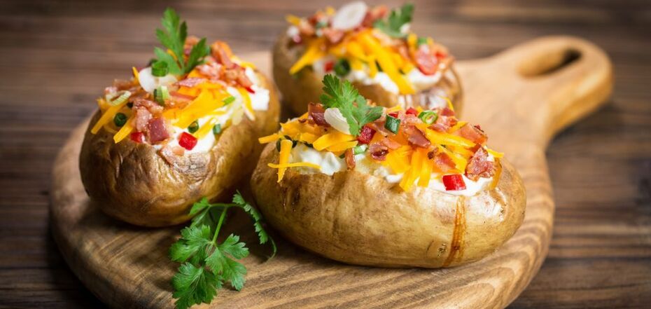 Basic baked potatoes in foil: no need to peel