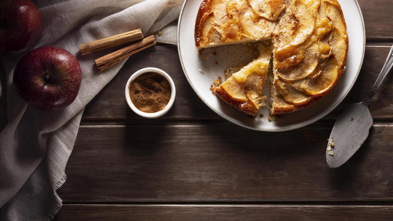 Apple charlotte: a simple recipe for your favorite dessert