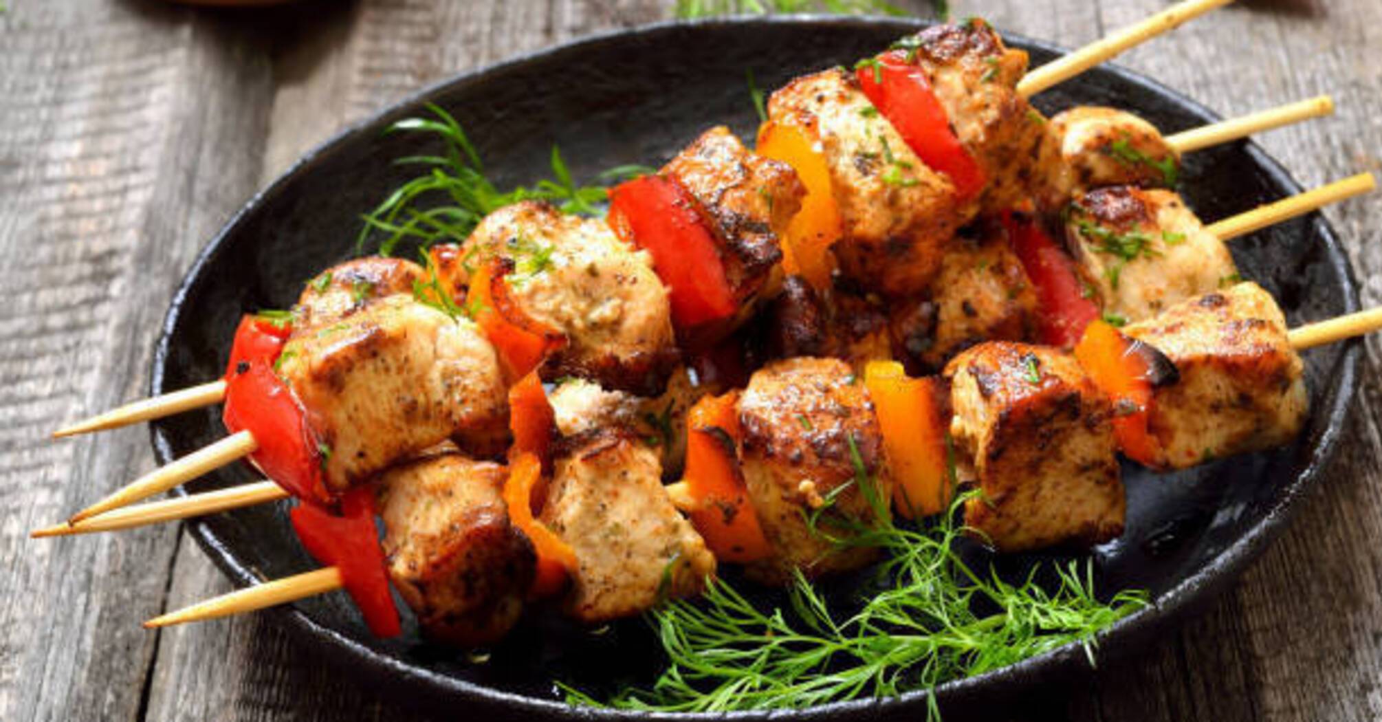 Juicy chicken kebab in the oven: perfect for the winter season