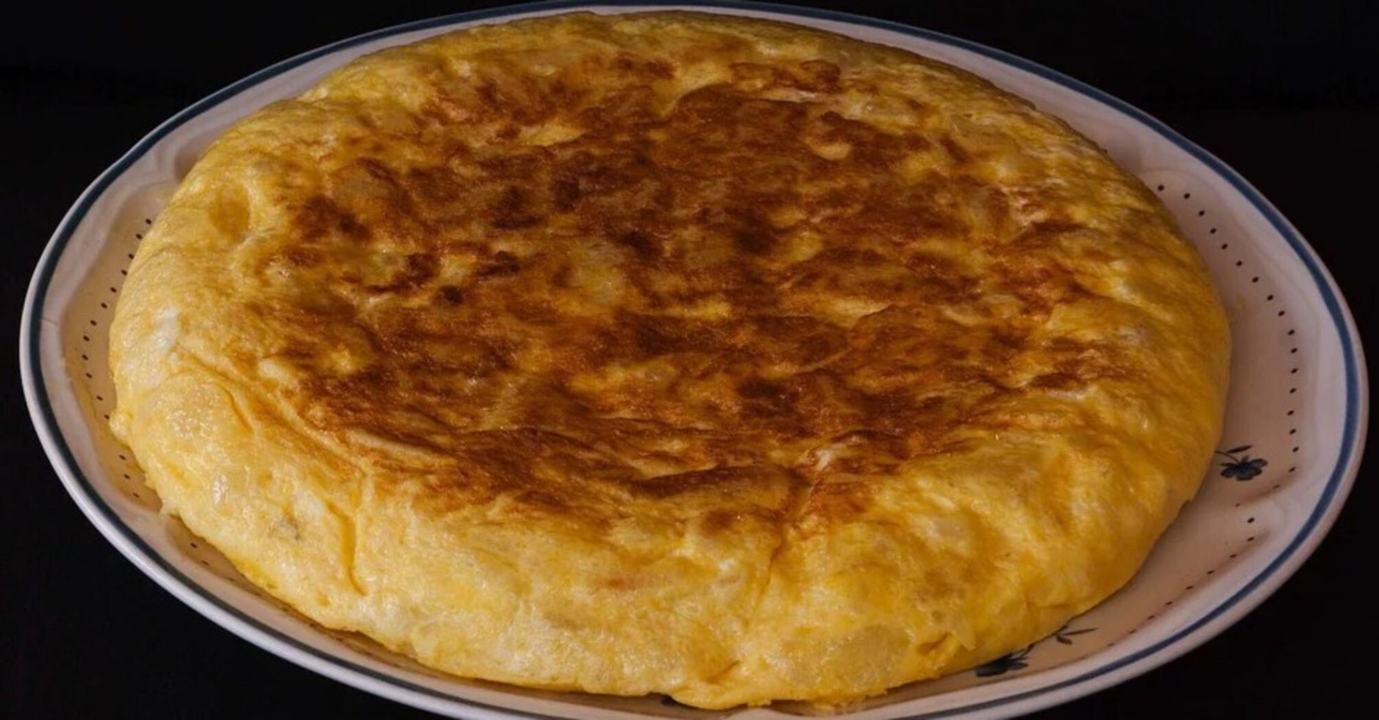 Jak zrobić przewiewny omlet po hiszpańsku: bez mleka i masła?