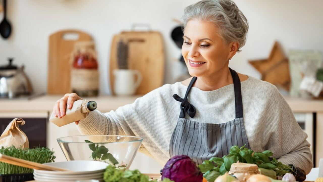 The most harmful foods that accelerate aging: what to avoid