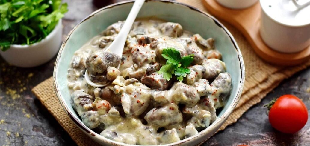 How to cook chicken hearts in a frying pan: they will be very soft