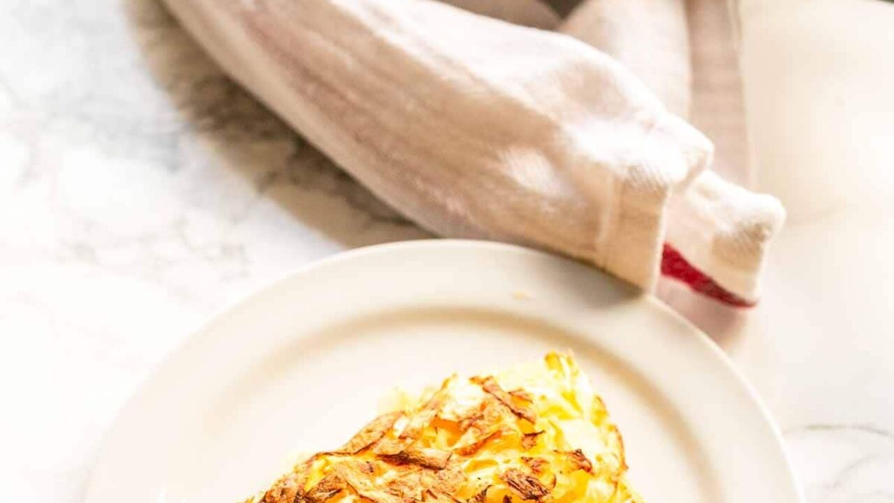 Simple minced meat pie without baking