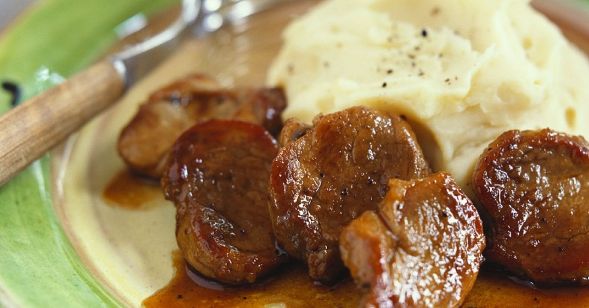Instead of gravy: how to prepare tender goulash for buckwheat, mashed potatoes and pasta