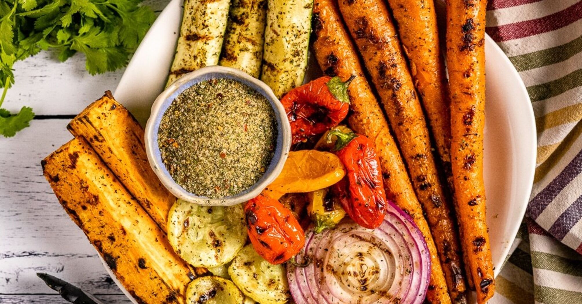 Versatile homemade seasoning without flavor enhancers: very easy to prepare