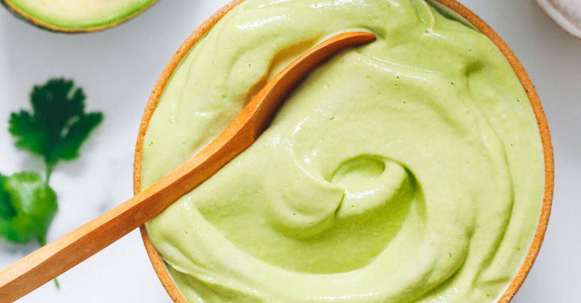 How to make avocado cream: an option for a simple and nutritious snack