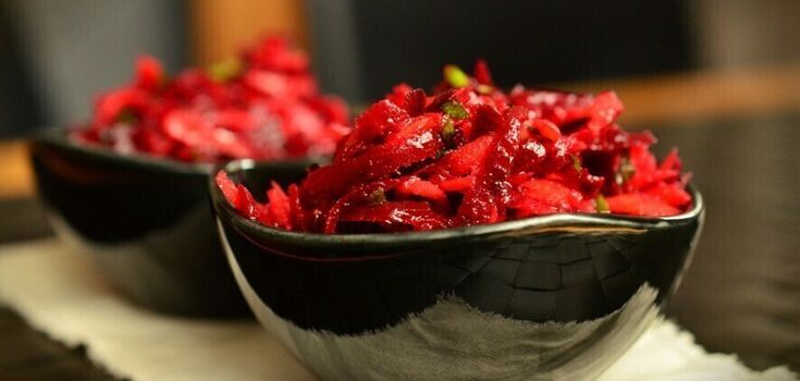 What to dress beet salad with except oil and mayonnaise: the dish will remain healthy