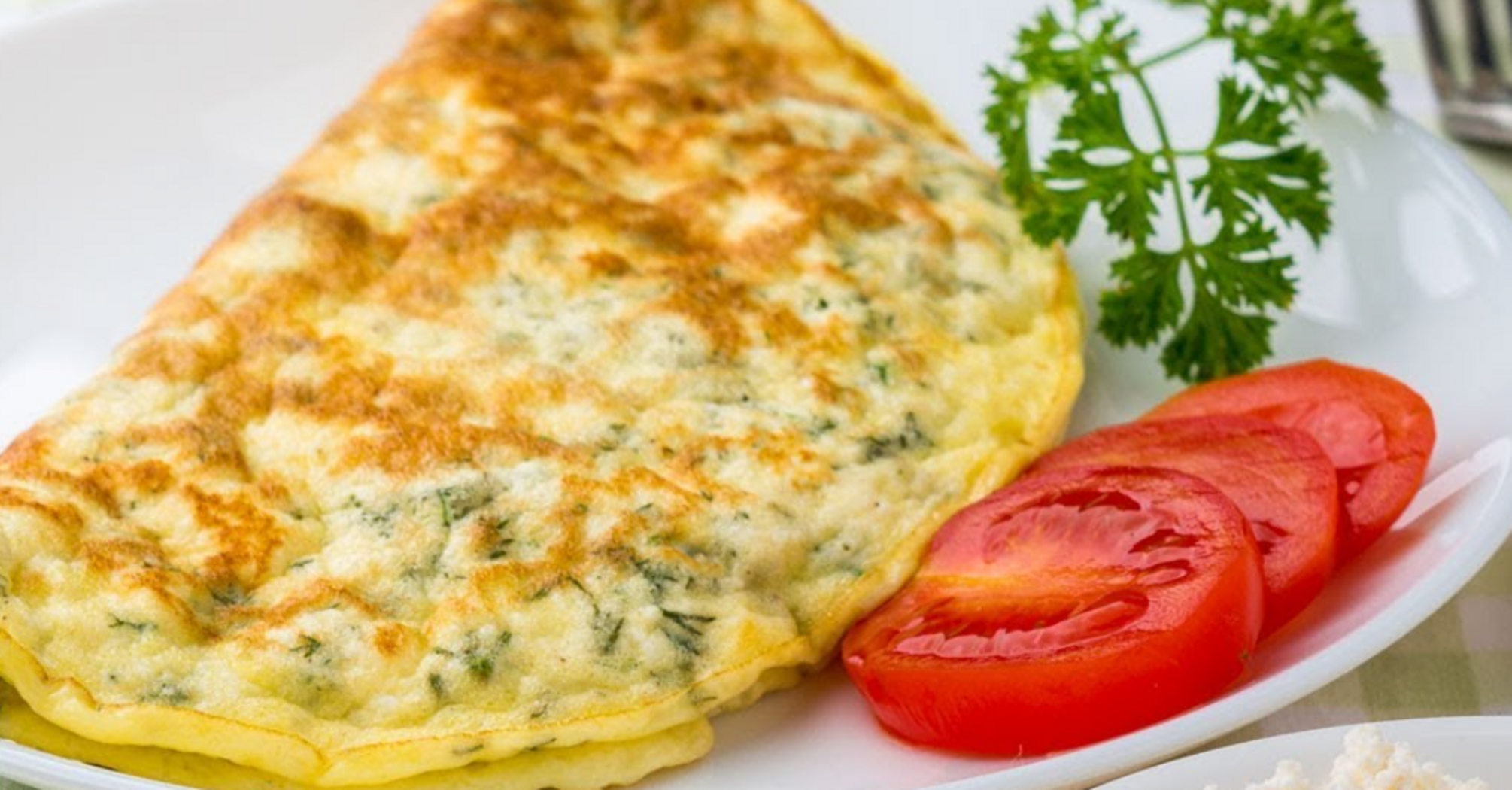 Omelet in a new way: how to prepare a delicious dish without milk