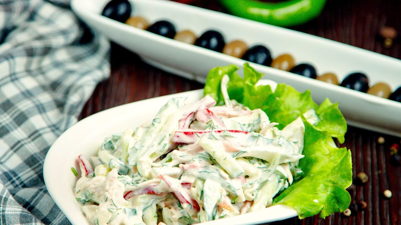 No need to cook anything: a delicious and nutritious salad in 5 minutes
