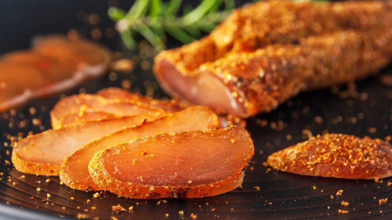 Real chicken basturma at home: where to dry the meat