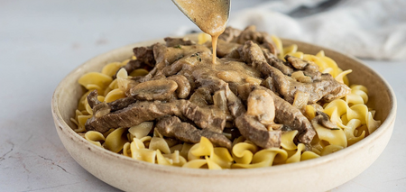 How to cook beef stroganoff: perfect for mashed potatoes, cereals and pasta