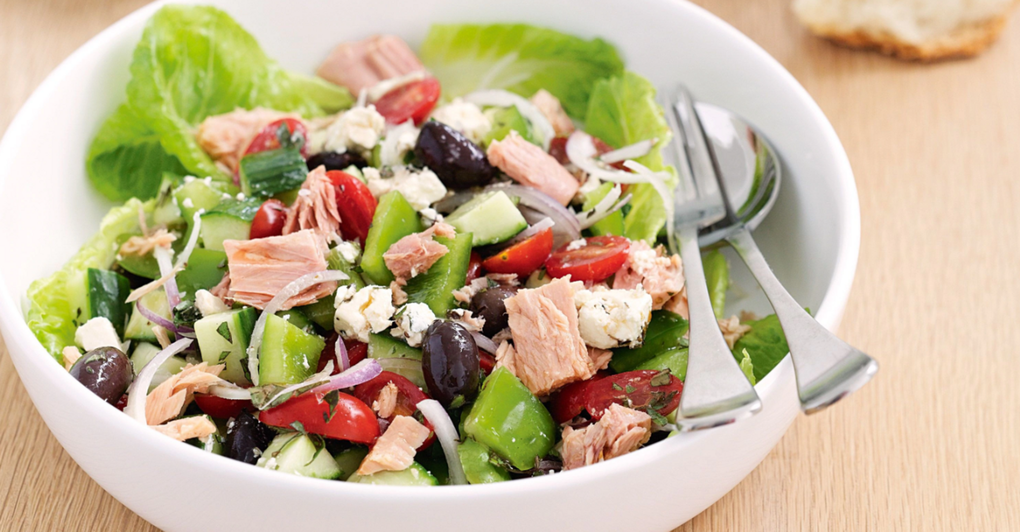 Light tuna salad: a recipe for a delicious dressing without mayonnaise