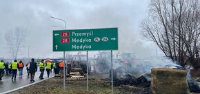 Blockade at Medyka-Shehyni checkpoint